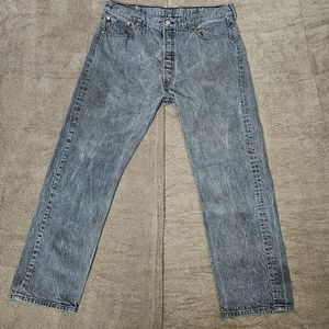 Levis 501 Straight Fit Button Fly Jeans Medium Wash Blank Red Tag
